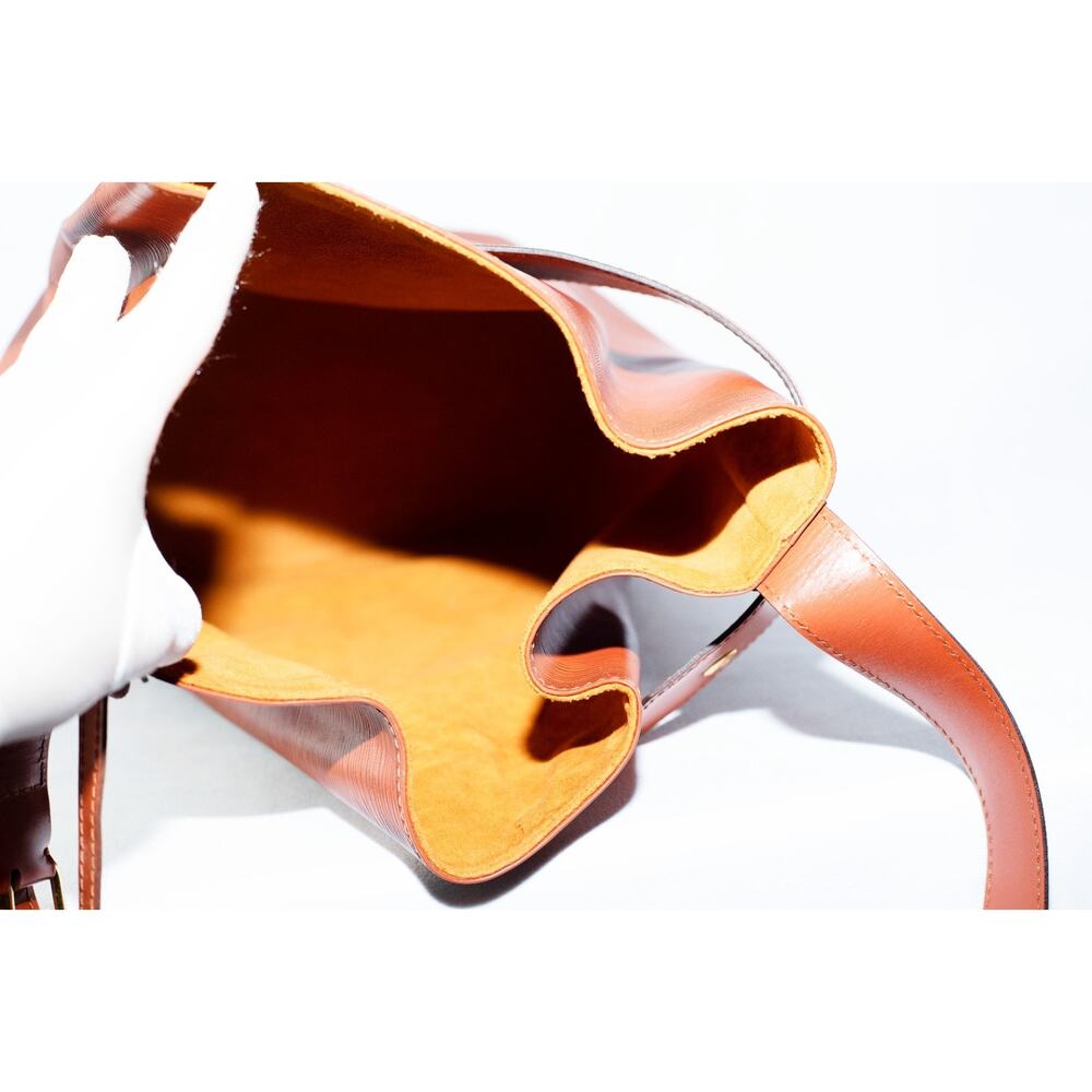 Authentic Louis Vuitton Sac d'Epaule Kenyan Fawn Rust Epi Leather #VI0975 - Picture 5 of 15
